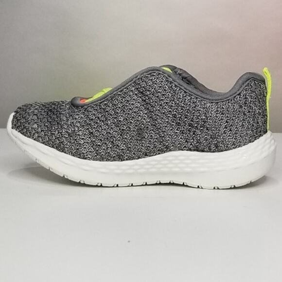 Carters  Toddler  Slip On Sneakers   Size 8T NWT - Picture 4 of 7